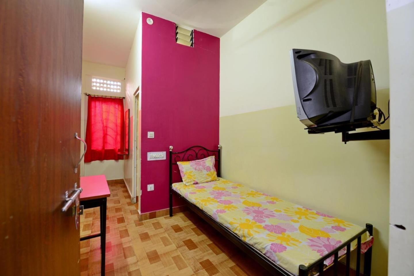 Hotel Rajdhani Бхубанешвара Экстерьер фото