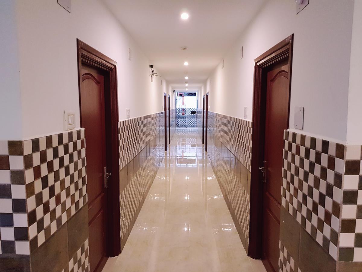 Hotel Rajdhani Бхубанешвара Экстерьер фото